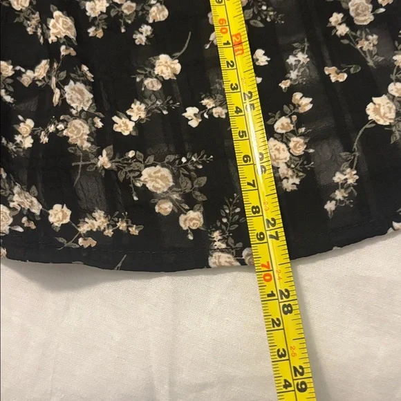 And Now This Black Floral chiffon v neck top SZ 1X plus size puffy sleeve NWT - Picture 7 of 14